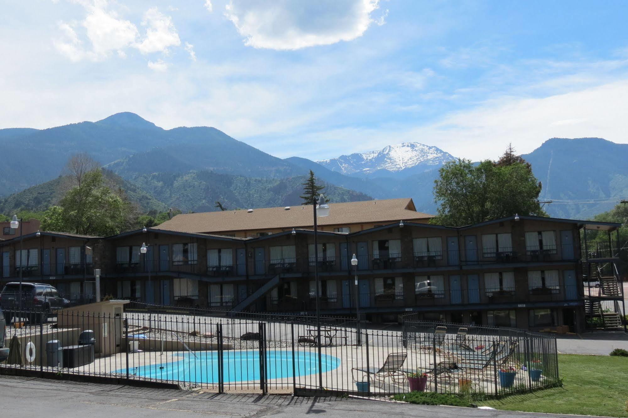 Silver Saddle Motel Manitou Springs Exterior photo